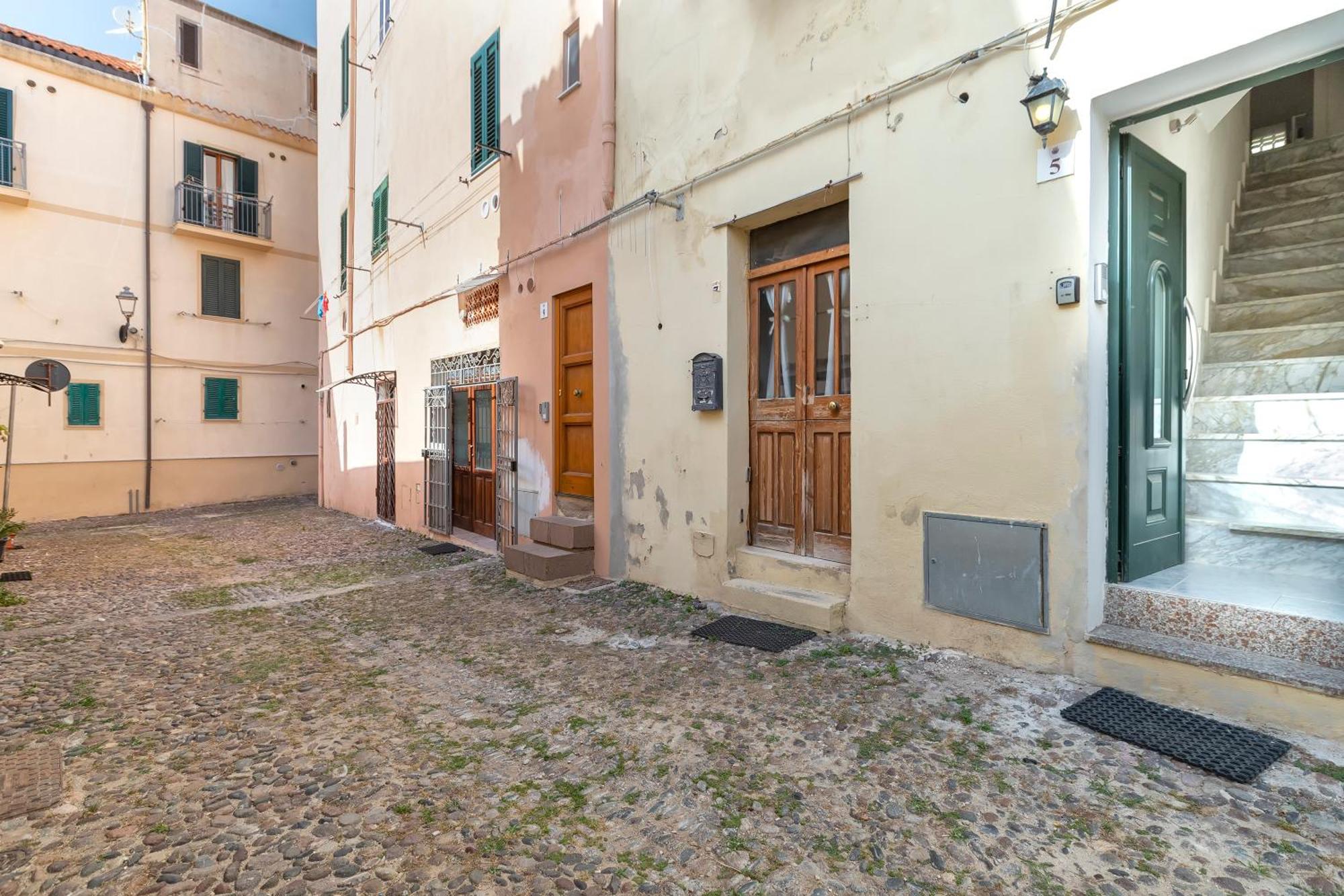 Sardinia Re - Casa Pinuccia Lägenhet Alghero Exteriör bild